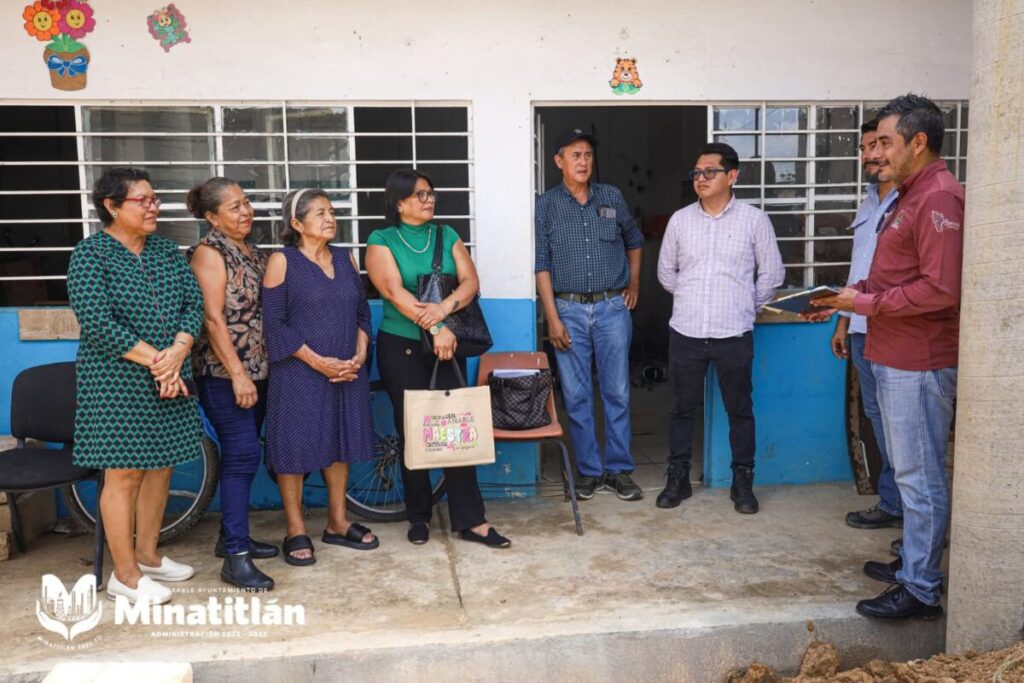 Comités de Contraloría Social refuerzan la transparencia en la obra pública de Minatitlán