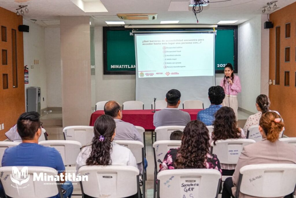 Capacitan en Turismo Incluyente y Hospitalidad a prestadores de servicios en Minatitlán Capacitan en Turismo Incluyente y Hospitalidad a prestadores de servicios en Minatitlán