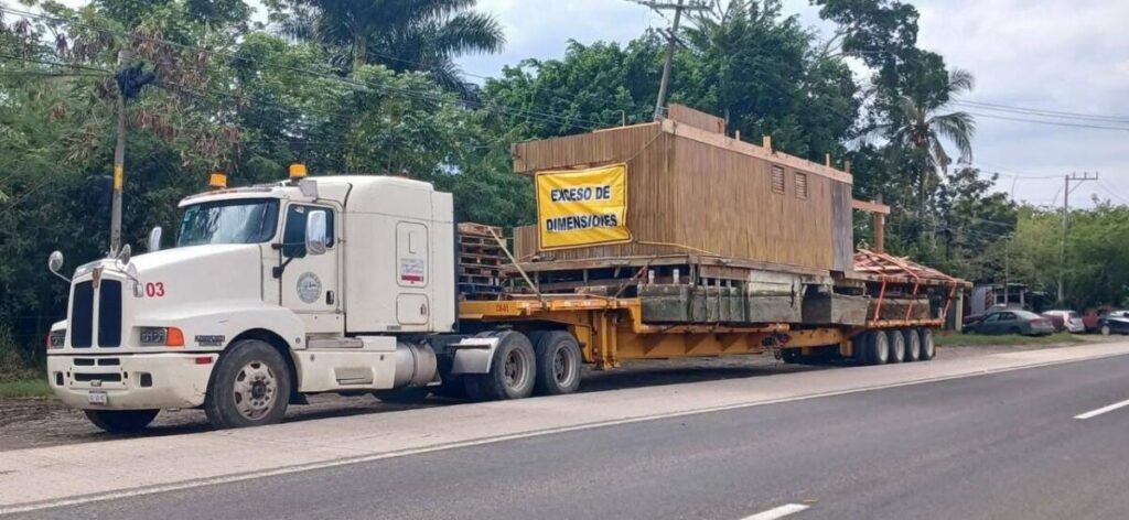 “El Atracadero”, el restaurante viajero, regresa a Tuxpan tras recorrer más de 500 kilómetros.