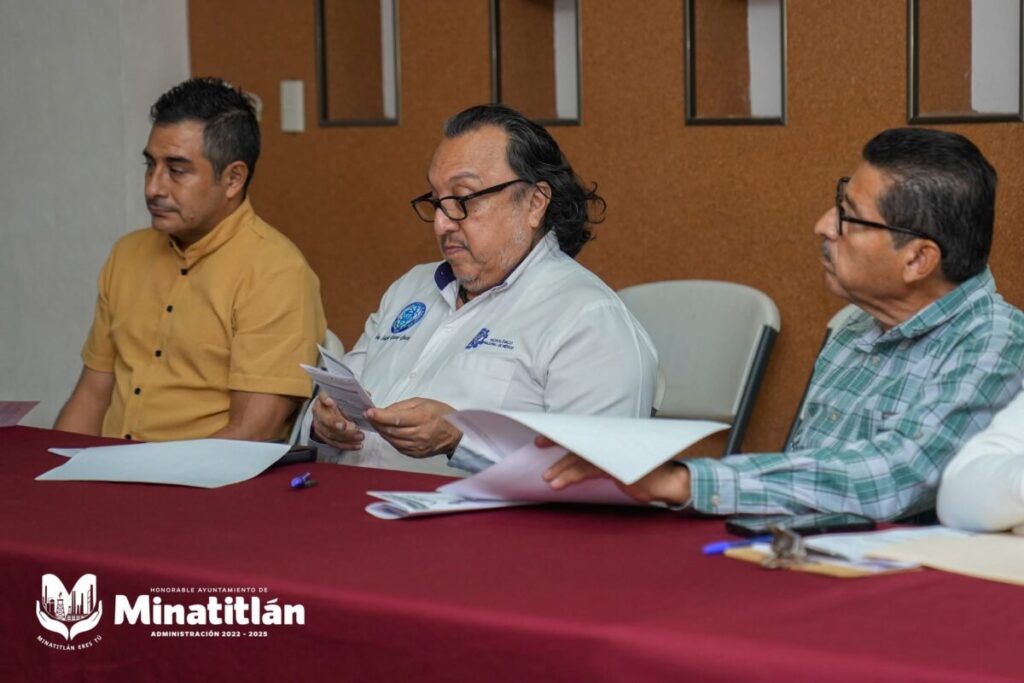 Continúa la capacitación a Órganos de Participación Ciudadana en Minatitlán