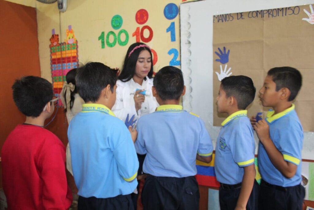 Impulsa gobierno de Coatzacoalcos pláticas para prevenir el acoso escolar Impulsa gobierno de Coatzacoalcos pláticas para prevenir el acoso escolar