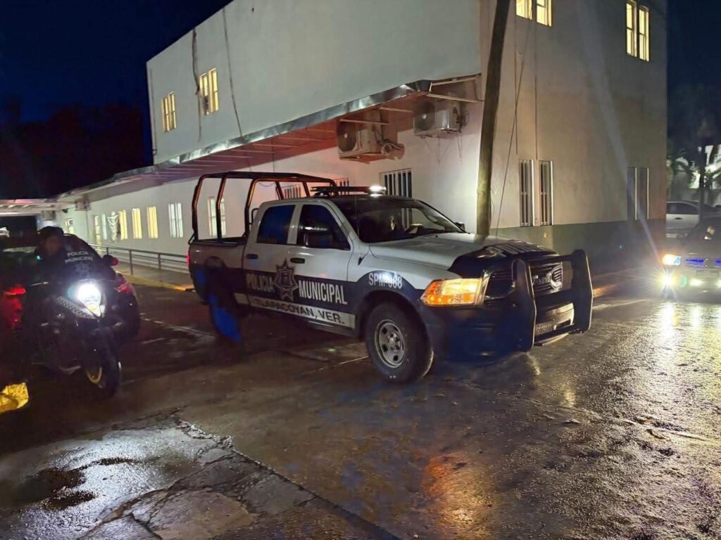 Tres mujeres de una misma familia son asesinadas dentro de tienda en Tlapacoyan, Veracruz.