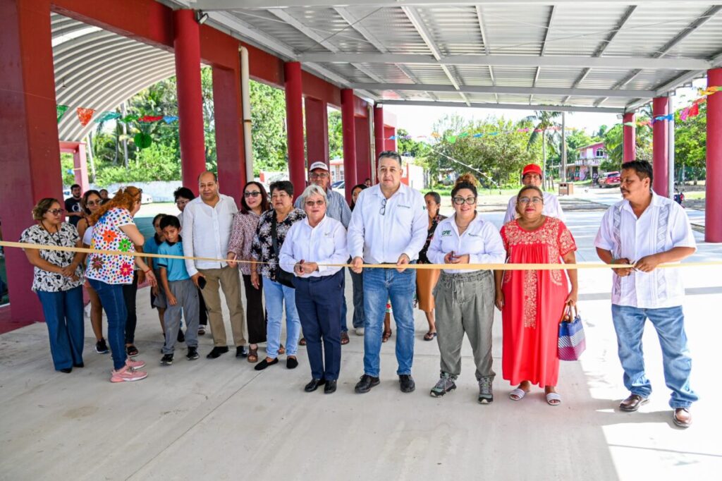 Inauguran renovado espacio multideportivo en ‘Las Barrillas’ Inauguran renovado espacio multideportivo en ‘Las Barrillas’