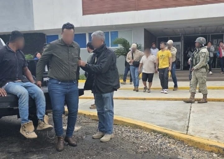 Cinco detenidos en c@t30 de anexo de Mundo Nuevo se quedan en prisión Cinco detenidos en c@t30 de anexo de Mundo Nuevo se quedan en prisión