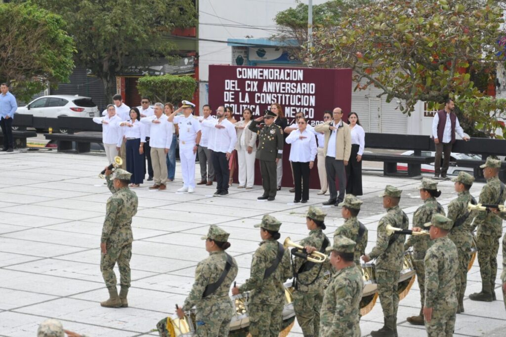 Conmemoran en Coatzacoalcos el 109 aniversario de la Promulgación de la Constitución de 1917.