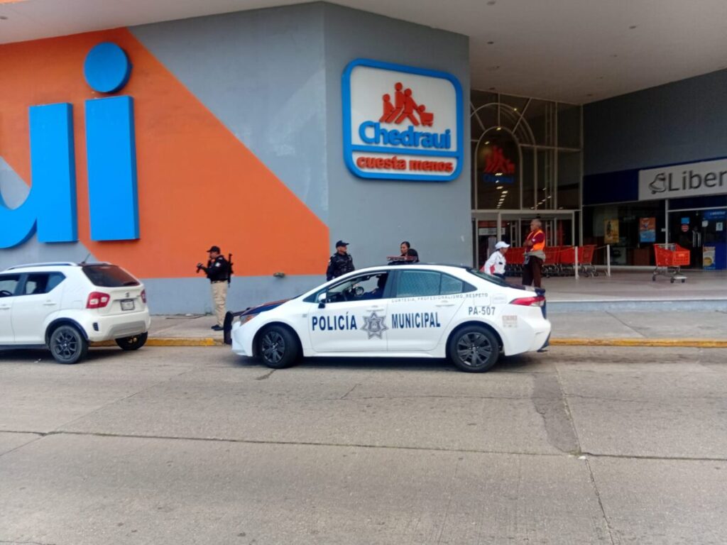 “Reporte ciudadano” genera intensa movilización de la Policía Municipal en Coatzacoalcos.