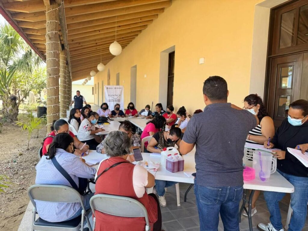 Impulsa Gobierno de Coatzacoalcos políticas de empoderamiento femenino con taller productivo