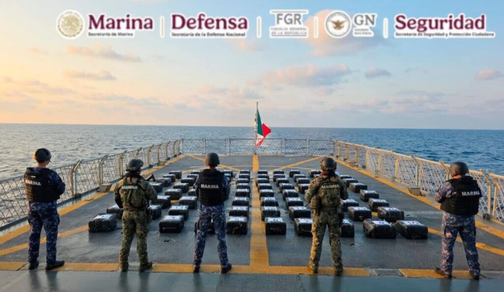 Marina asegura casi 2 toneladas de c0c@ín4 frente a Acapulco