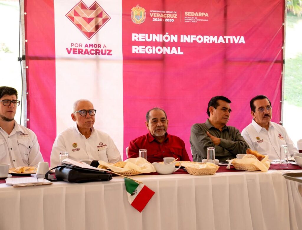 Reyes Espronceda se capacita en el Programa de Proyectos de Inversión 2026.