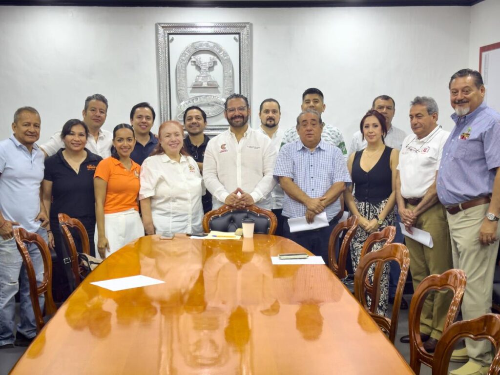 Reconocen restauranteros avances en Coatzacoalcos bajo la administración de Pedro Miguel Rosaldo.