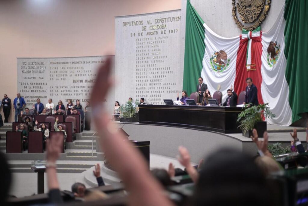 Incorporan el término “Gobernadora” en la Constitución Política del estado.