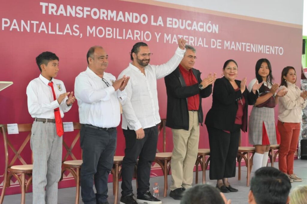 Consolidan Pedro Miguel Rosaldo y SEV nueva etapa para la educación en Coatzacoalcos