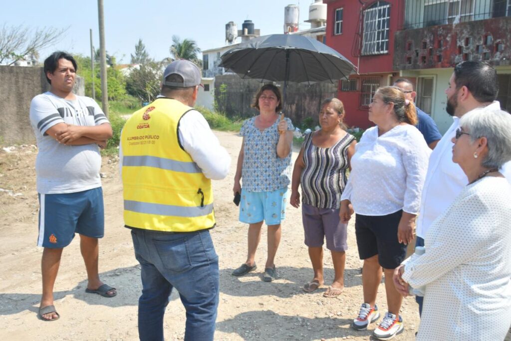De la audiencia a la acción: Pedro Miguel Rosaldo cumple y lleva maquinaria a las colonias