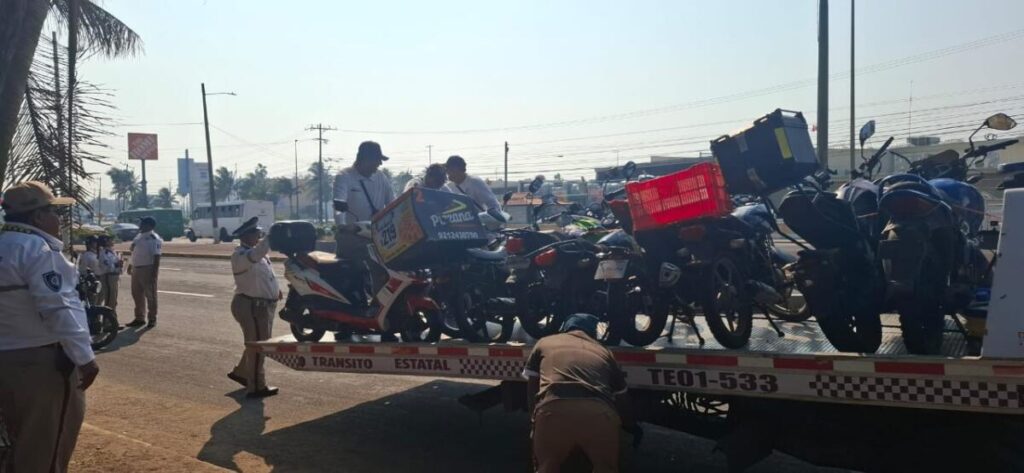 Aseguran 50 motocicletas sin placas en operativo vial en Coatzacoalcos