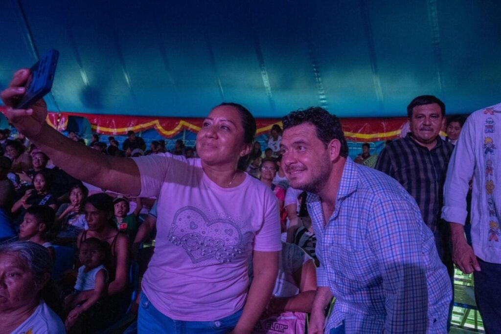 Cosoleacaque consiente a su niñez con el majestuoso espectáculo del Circo Chino de Pekin