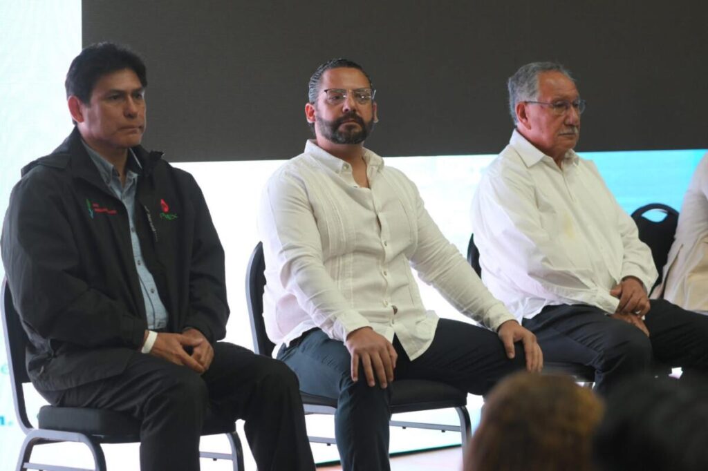 “Volverá la época dorada”: destaca Pedro Miguel Rosaldo impulso de 100 mil mdp para Coatzacoalcos en foro energético