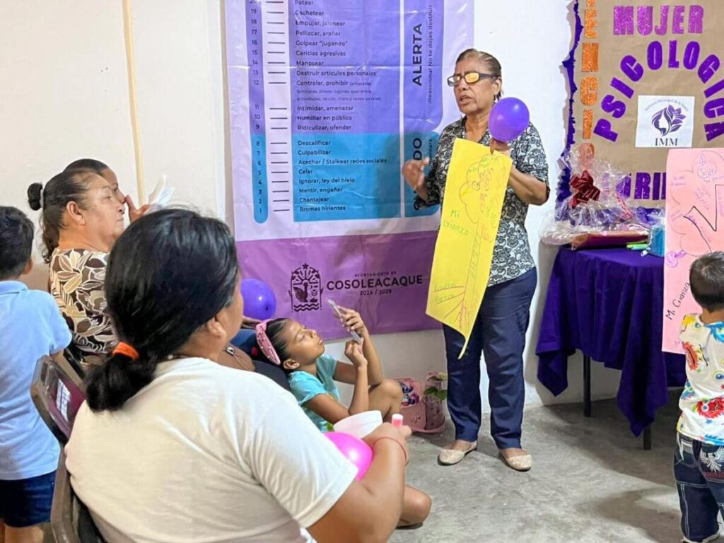 IMM y SIPINNA de Cosoleacaque realizan plática sobre crianza emocionalmente saludable