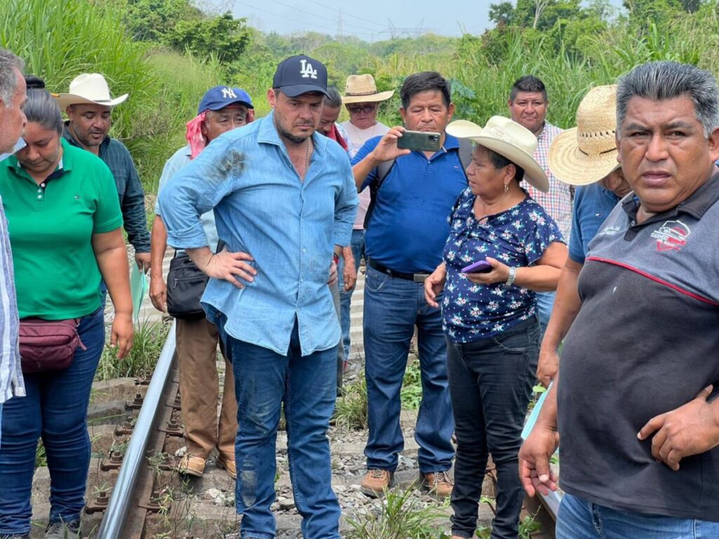 Gobierno de Cosoleacaque impulsa acciones en beneficio del campo