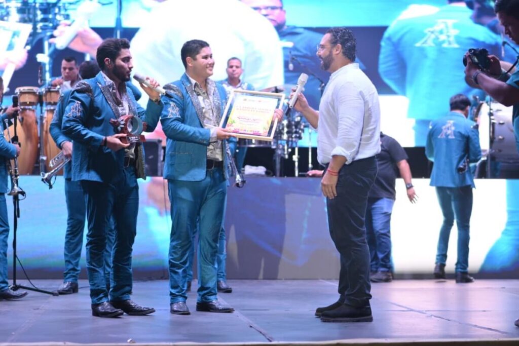 Cierra La Arrolladora con fuerza el Festival del Mar 2026 en Coatzacoalcos