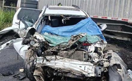 Accidente carretero deja 4 f4ll3c1d0$ en Veracruz, entre ellos un bebé Accidente carretero deja 4 f4ll3c1d0$ en Veracruz, entre ellos un bebé
