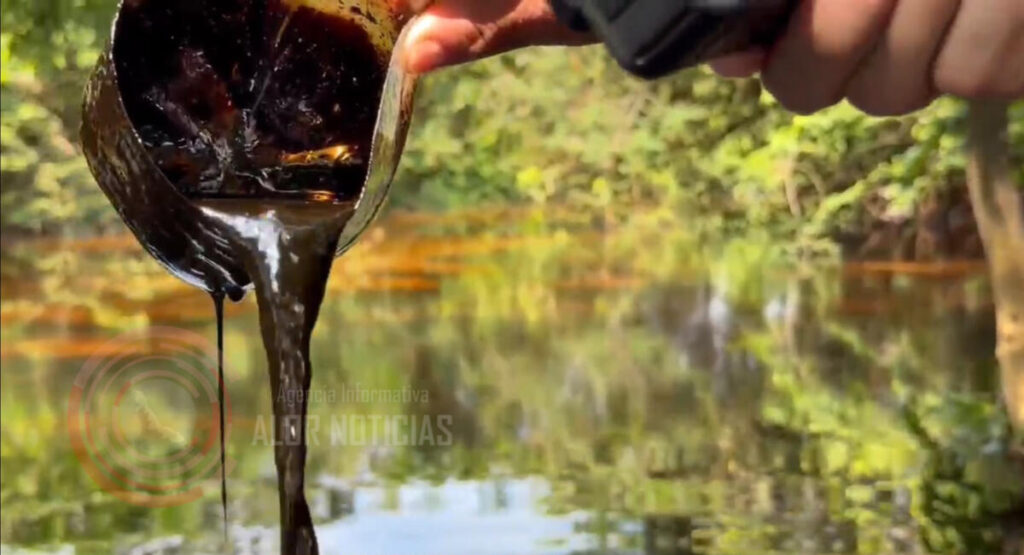 Nuevo derrame de petróleo afecta más de 6 kilómetros del río Chacalapa, en Veracruz