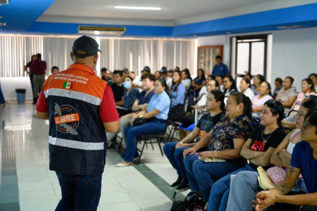 Capacitan a 95 prestadores de servicios turísticos para fortalecer la seguridad sanitaria en Coatzacoalcos